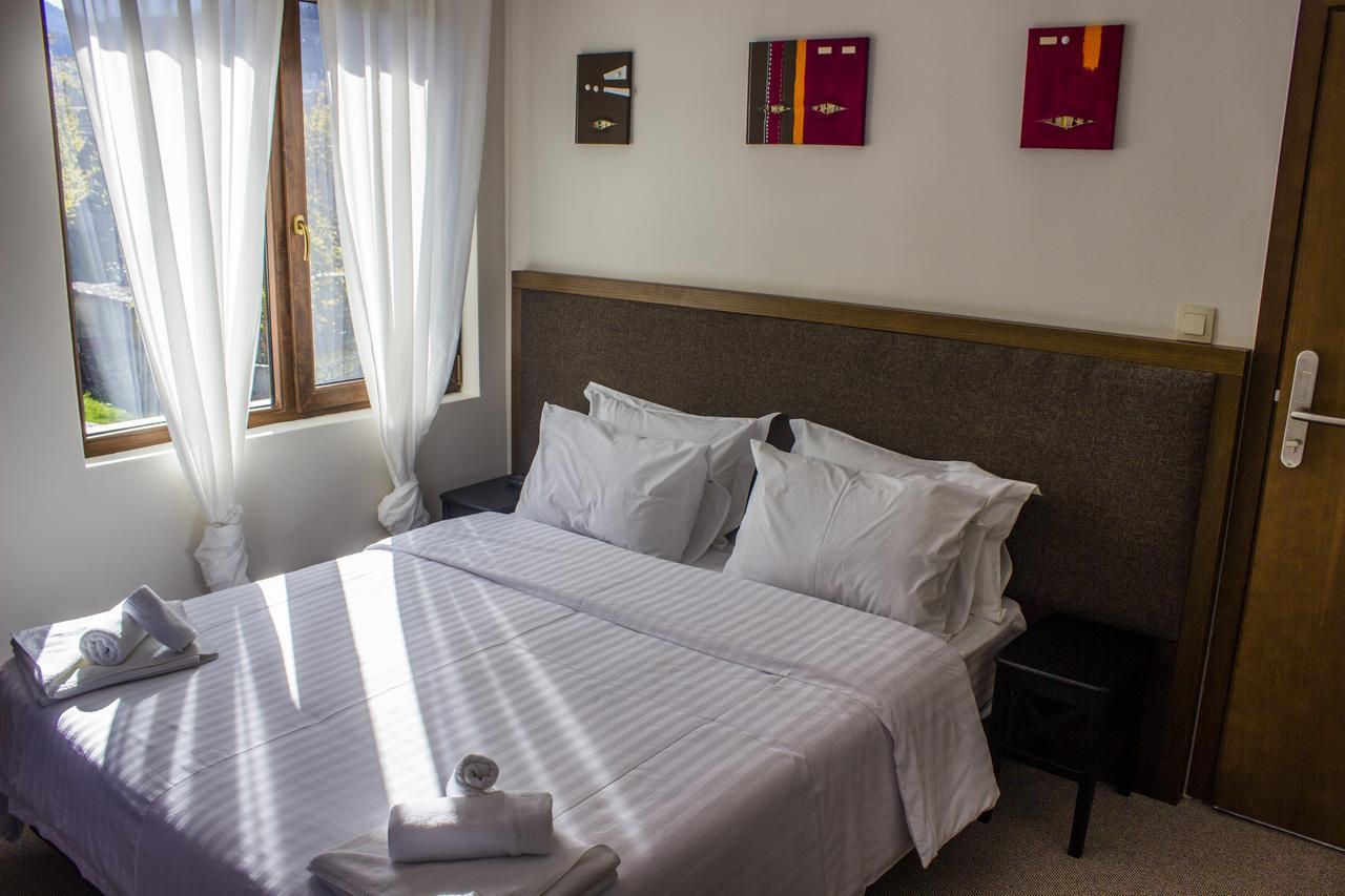 Trigrad Hotel Экстерьер фото